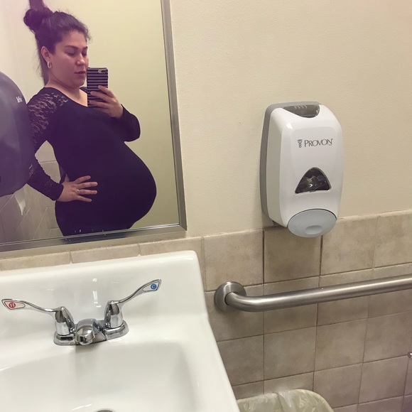 Meet your Posher, Nidia - Picture 10 of 16